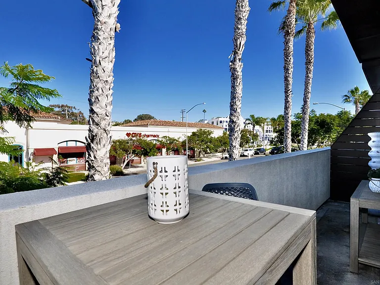 5490 La Jolla Blvd #K207 — Photo 28