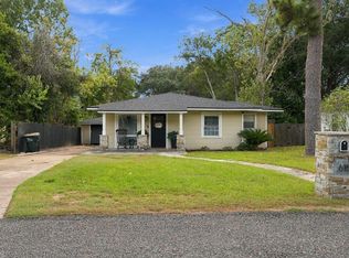 1615 Front St, Columbus, TX 78934