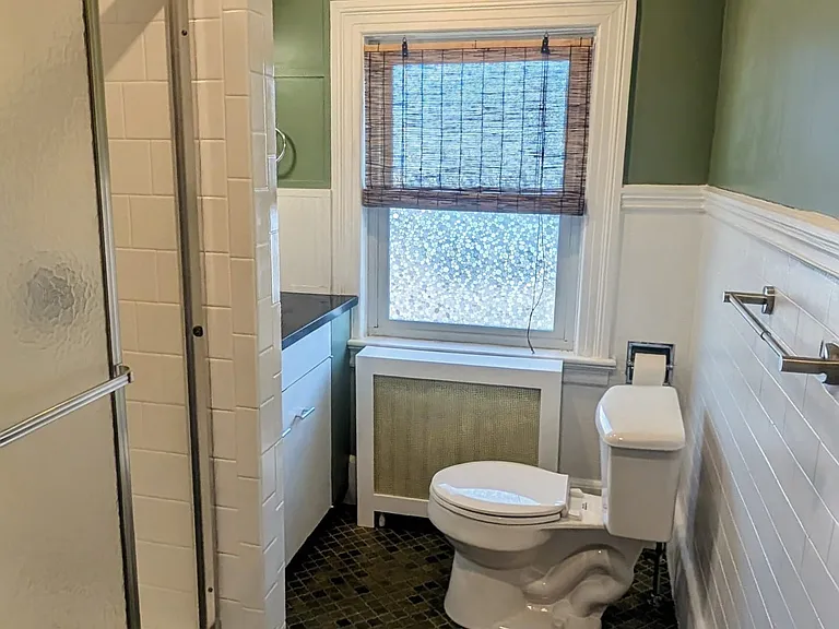 Bathroom 3rd floor