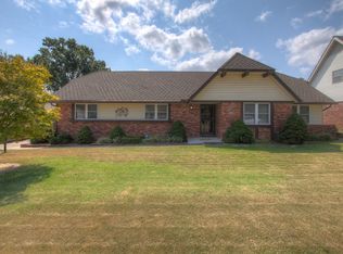 6924 E 62nd St S, Tulsa, OK 74133