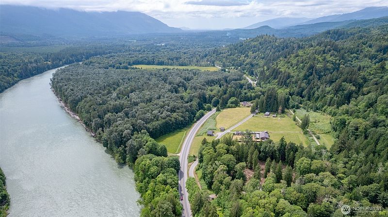 3rd image of 7206 Pinot Noir Lane