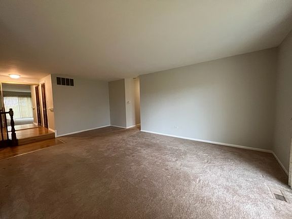 4th image of 950 Cross Creek Dr #Aa1