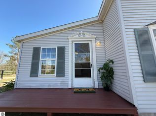 3072 Gonder Rd, Interlochen, MI 49643