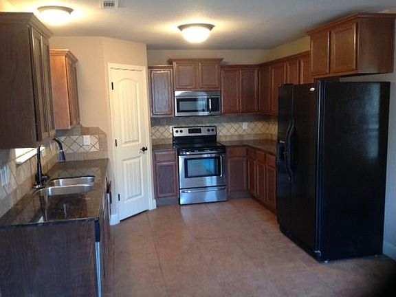 3rd image of 49 Littrell Dr