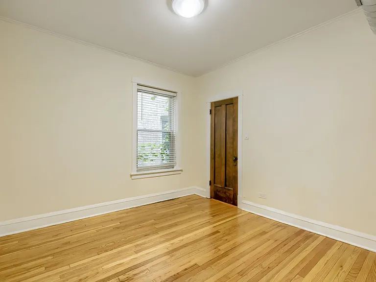 5849 N Maplewood Ave #1 — Photo 18
