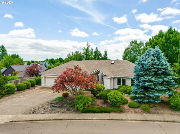 2390 NW Quail Ct, McMinnville, OR 97128