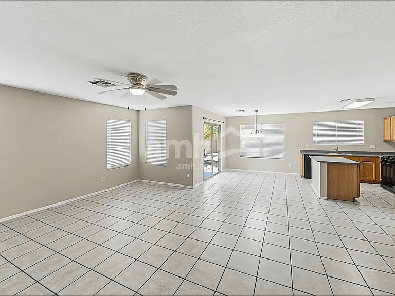 2256 E Hazeltine Way — Photo 6