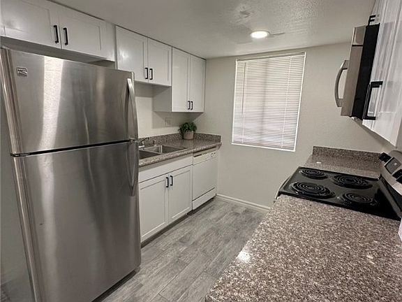 4th image of 5060 Indian River Dr Unit 373