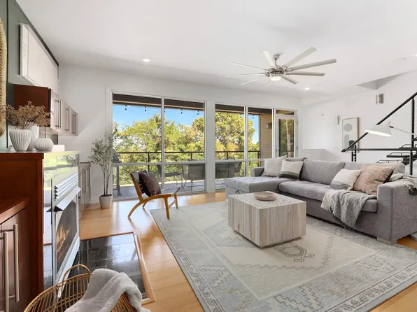 275 E Noble Ln #Id1221861p, Fayetteville, AR 72703