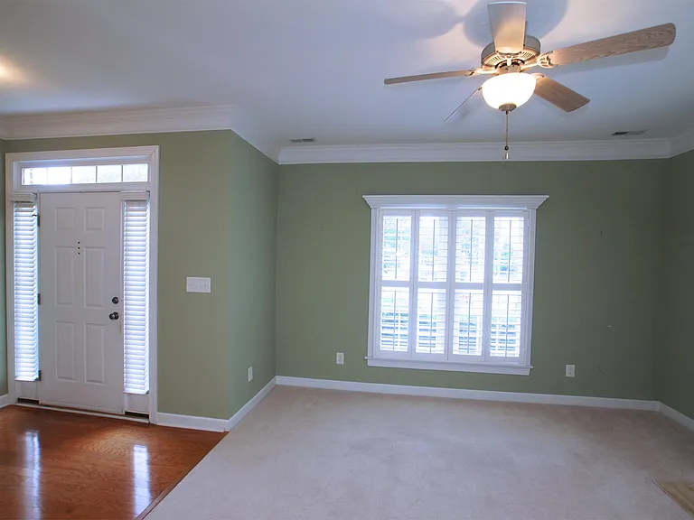 217 Anniston Ct — Photo 8