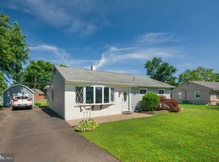 1105 Karen Ave, Croydon, PA