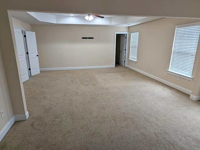 718 Erika Ln — Photo 11