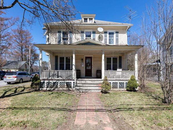 Cambridge Real Estate Cambridge Ny Homes For Sale Zillow