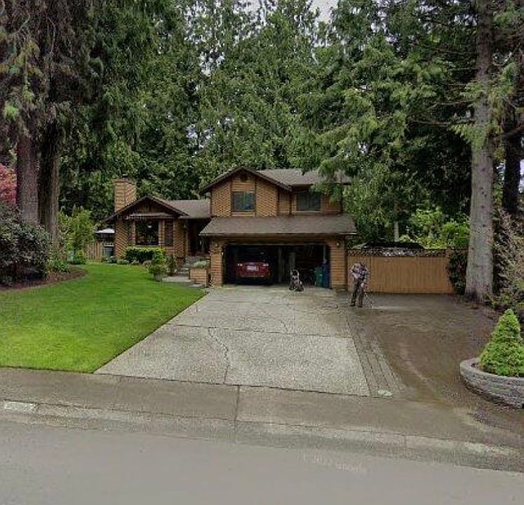1st image of 1309 224th Pl NE