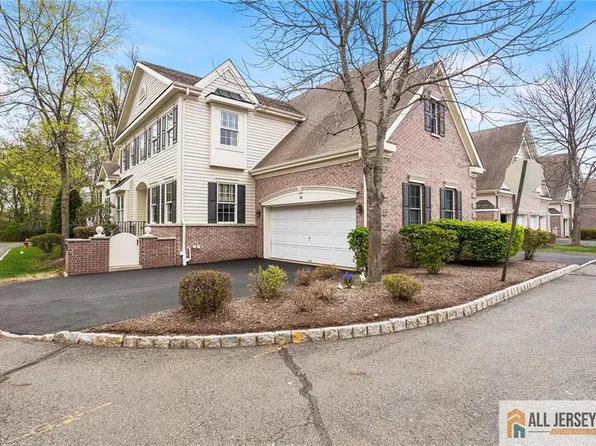 34 Schindler Ct #17, Lawrence Township, NJ 08648