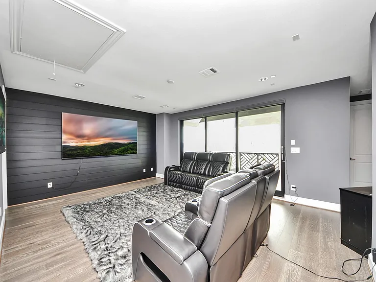 8724 Oak Kolbe Ln — Photo 42