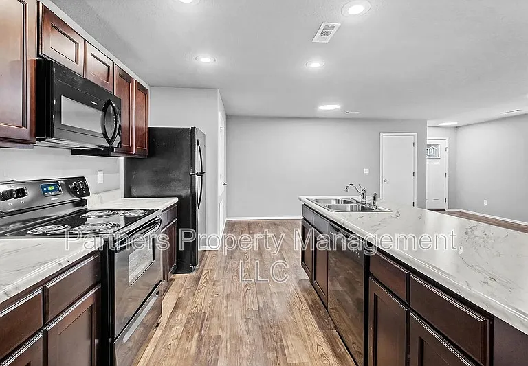 234 E Anabranch Ct #1 — Photo 3