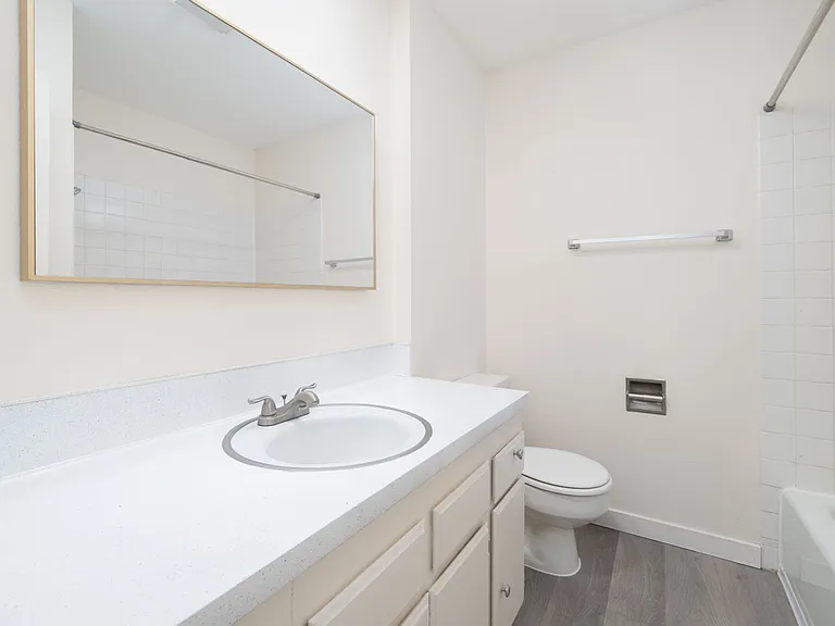 French Chateau Apartments — Photo 22