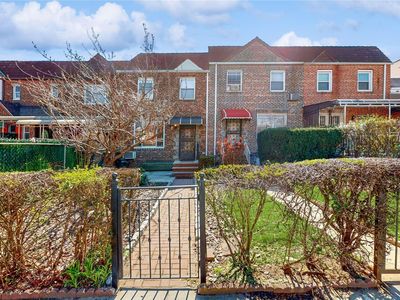 105-36 63rd Road, Forest Hills, NY, 11375