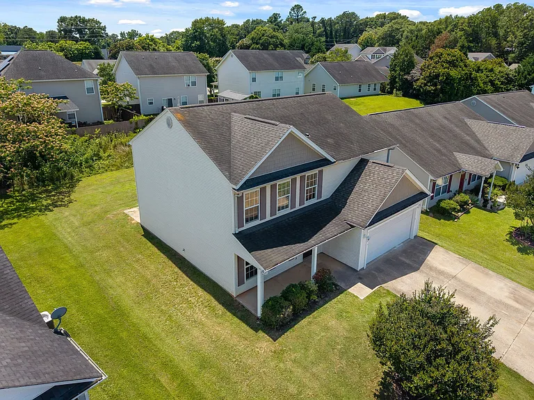 414 Bentridge Dr — Photo 16