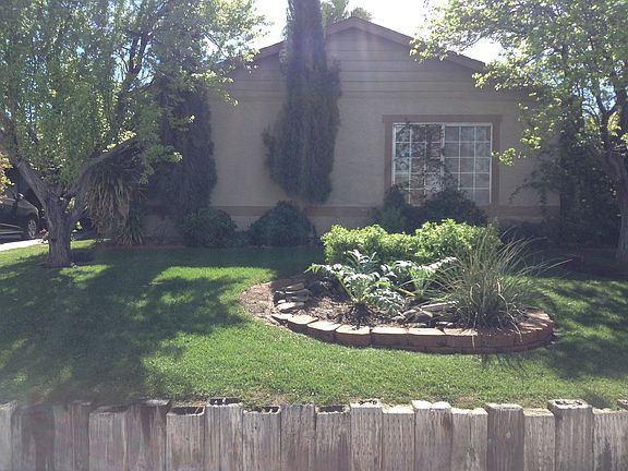 3rd image of 7043 Adelaide Ave