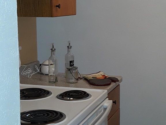 4th image of 1300 13th St #214