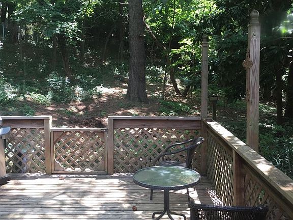 The deck and yard are fantastic