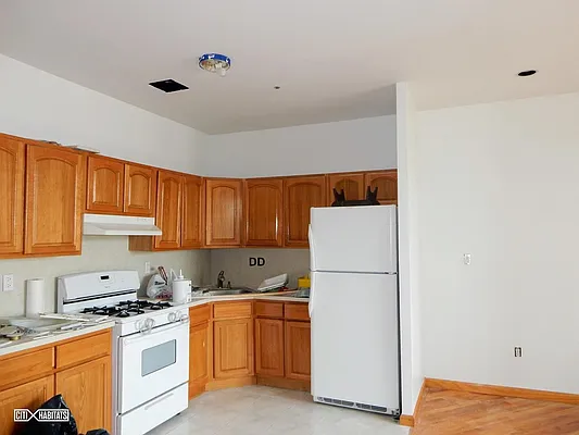 Rented by Citi Habitats | media 4