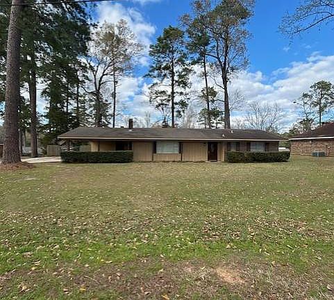 4th image of 295 Pine St