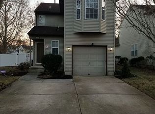 6162 Robin Dr, Mays Landing, NJ 08330