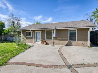 1222 W Saginaw Way UNIT A-B, Fresno, CA 93705