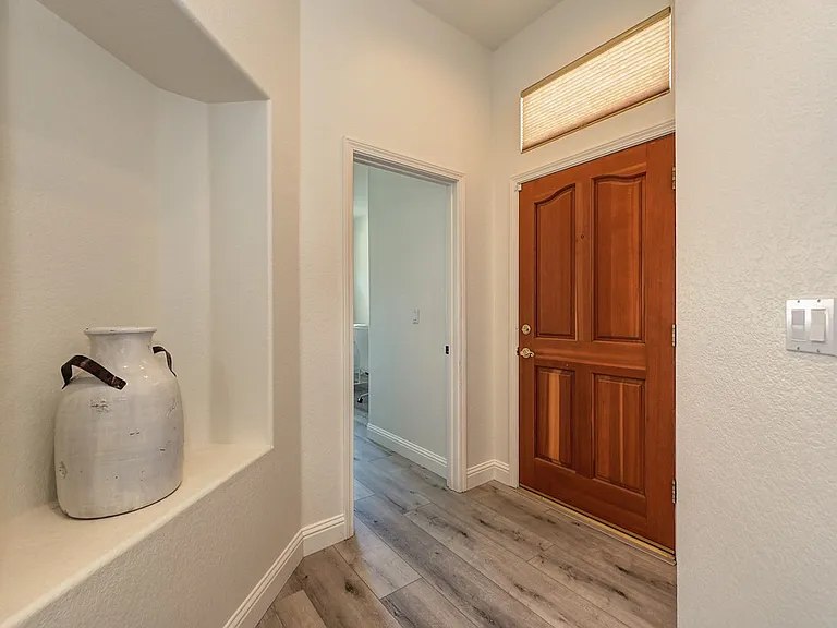 5537 Cabrillo Way — Photo 1