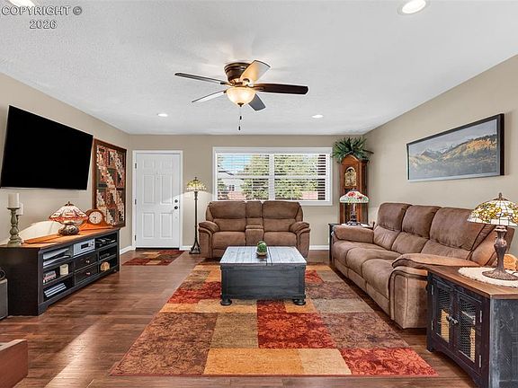 3rd image of 1000 Apple Ln