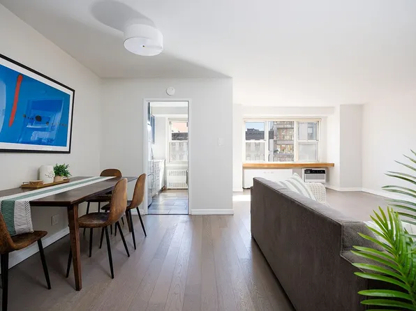 18 Charlton St Unit 8K, New York, NY 10014