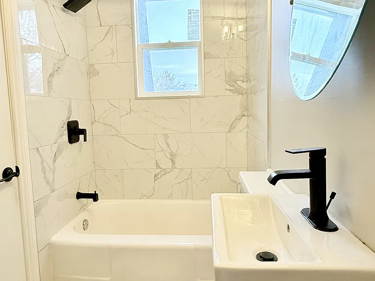 308 Askin Ave #5 — Photo 11