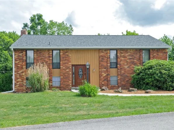 101 Teton Dr, Pittsburgh, PA 15239
