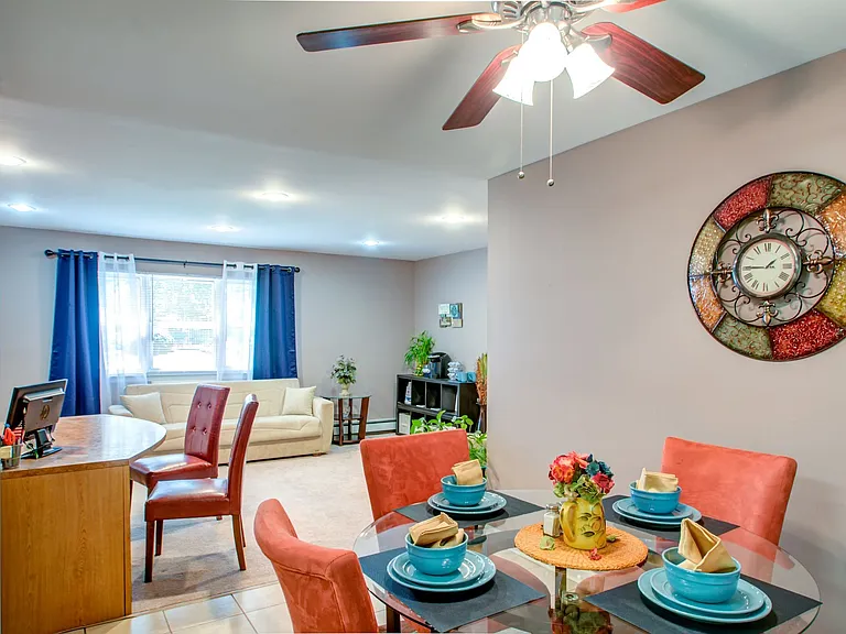 Pointe Breeze Apartments LLC — Photo 5