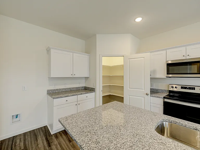 2713 Silver Leaf Ln — Photo 11
