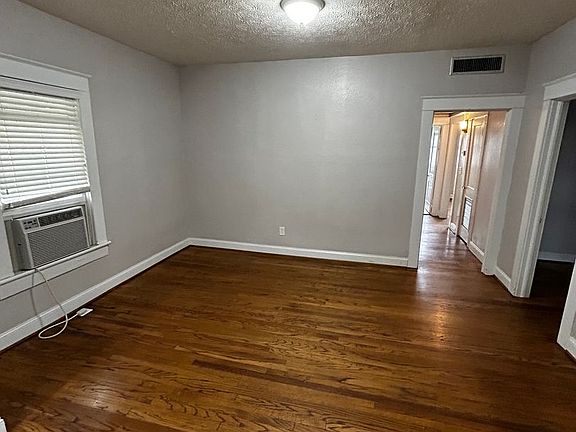 2nd image of 1401 Leighton Ave APT 5