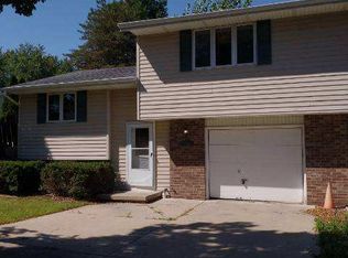1320 Lacount Rd, Green Bay, WI 54313