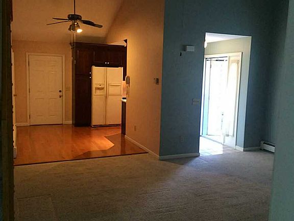 3rd image of 114 Riverdell Dr #114