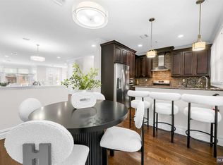 2174 Ellery Ave, Fort Lee, NJ 07024