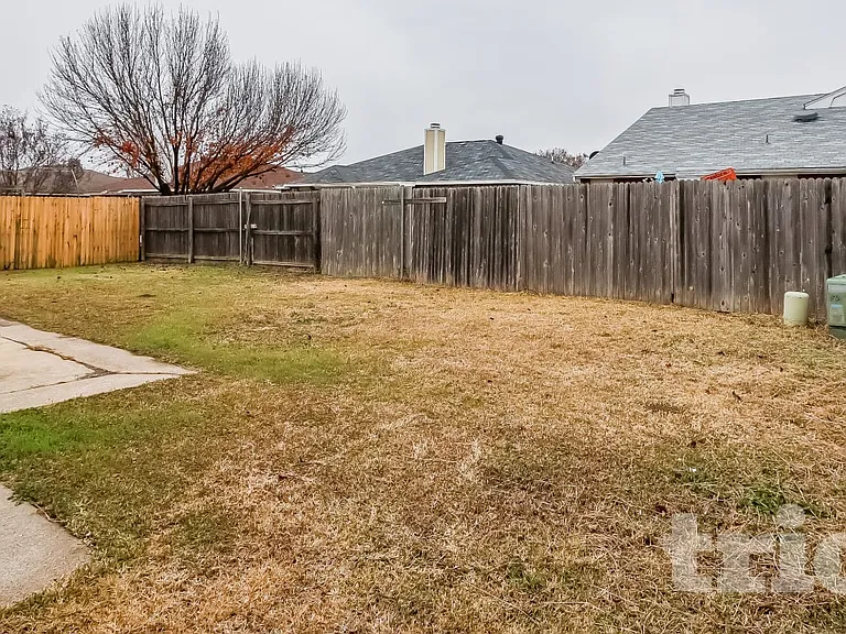 6410 Juliette Run — Photo 13