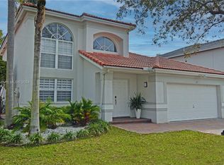 135 Gables Blvd, Weston, FL 33326