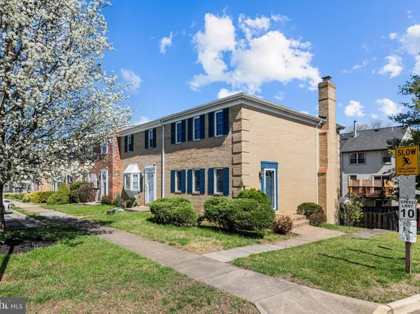 7410 Rhondda Dr, Lorton, VA 22079