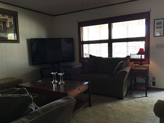 5th image of 818 Freeland Dr