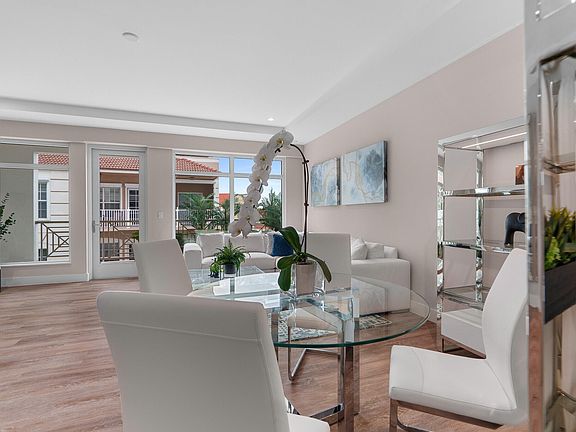 5th image of 41 SW Seminole Street #310
