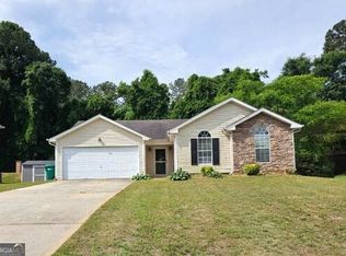 1443 Pebble Ridge Ln, Hampton, GA 30228