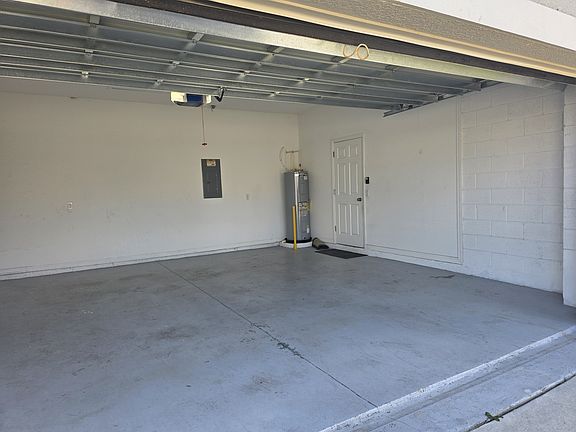 2 Car Garage