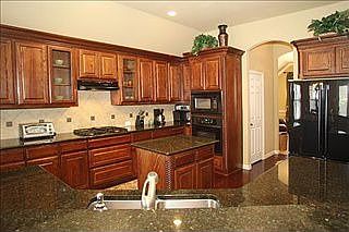 3rd image of 2103 Creekvista Dr